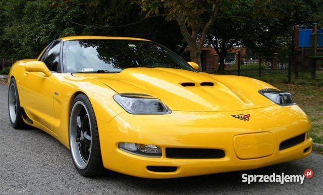 Chevrolet Corvette żółty